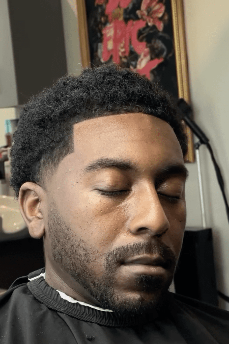 Find client retention secrets Fort Worth beauty professional’s private studio at Cachet Salons & Suites, where personalized touches and consistent service have built a loyal following.